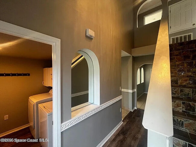 Building Photo - 2240 Spring Creek Cir