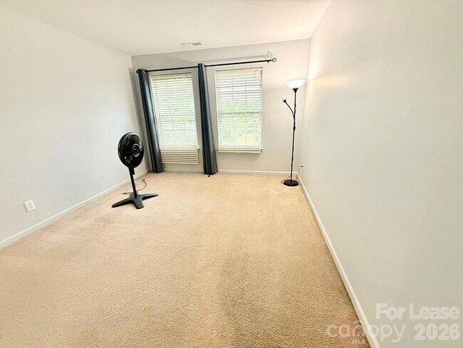 Building Photo - 13141 Wilburn Park Ln