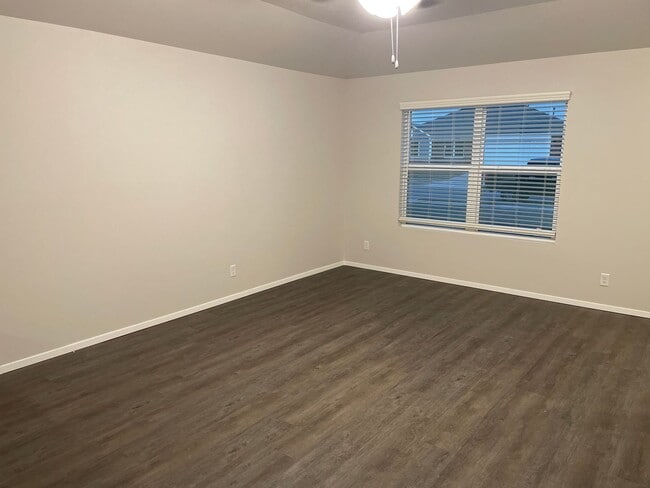 Building Photo - *Pre-leasing* Three Bedroom | Two Bath Hom...