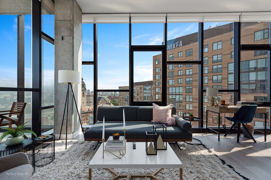 Building Photo - 738 N Milwaukee Ave