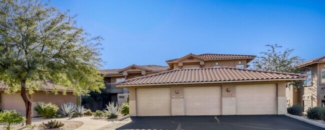 Building Photo - 8880 E Paraiso Dr
