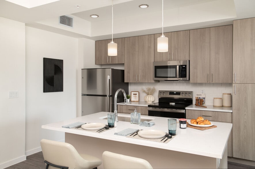 The Alary apartments — community photo - The Alary