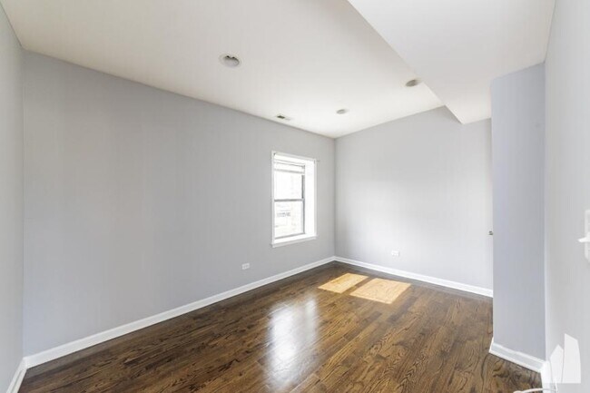 Building Photo - 2 bedroom in Maywood IL 60153