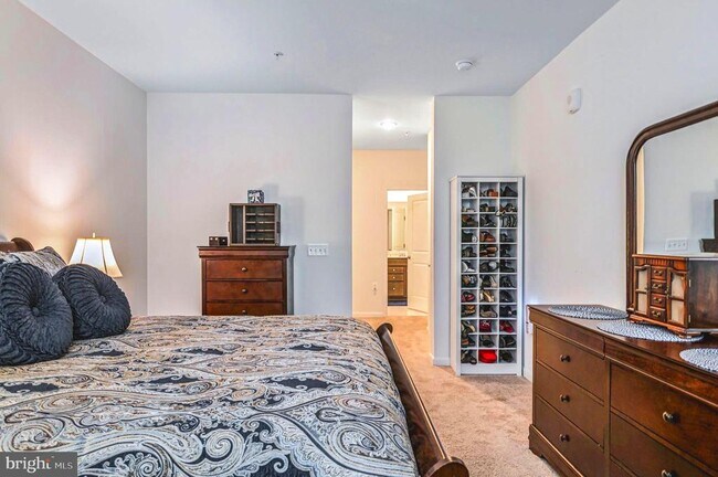 Building Photo - 13950 Englefield Dr