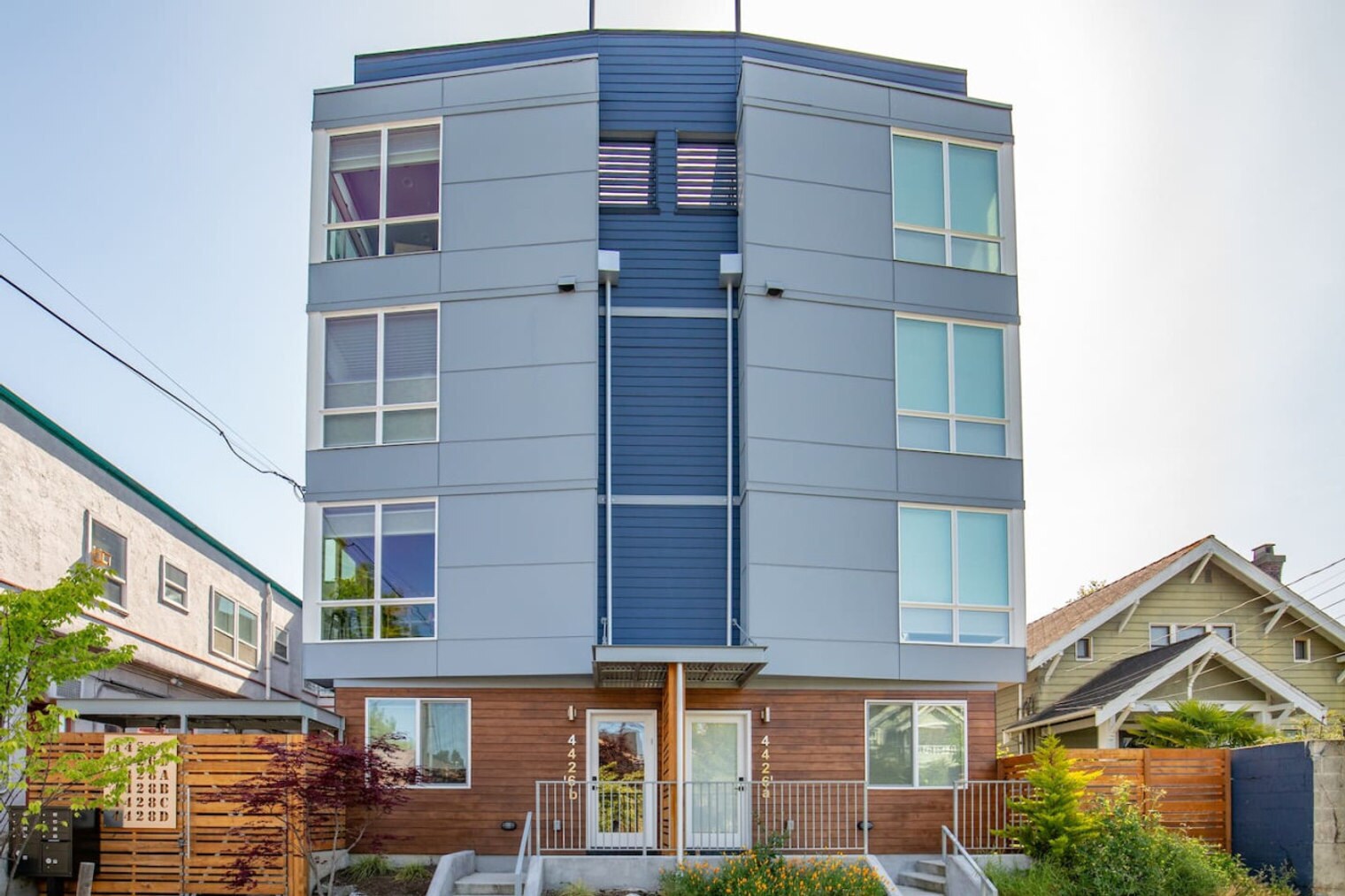 Building Photo - 4428 4th Ave NE