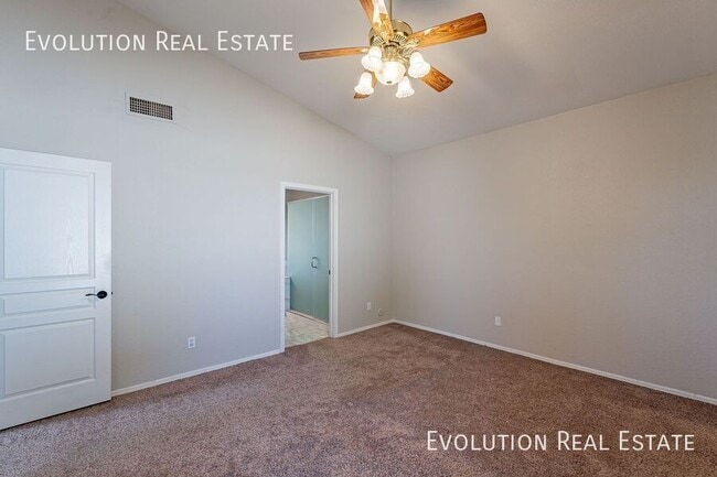 Building Photo - 14405 S 46th St.