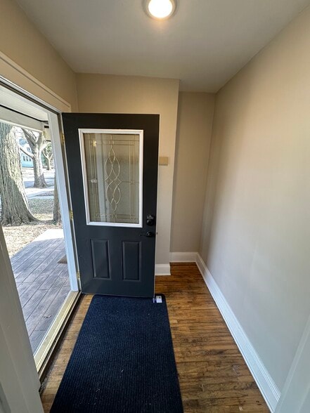 Building Photo - 235 Logan Ave N