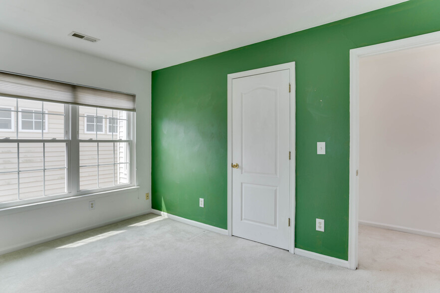 Building Photo - 1553 Wynd Crest Way
