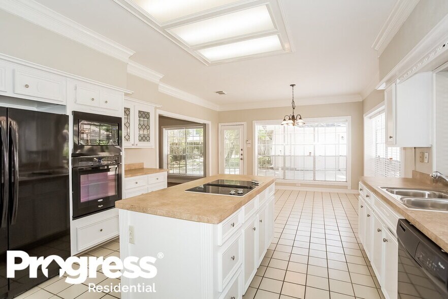 Building Photo - 19427 Atasca Oaks Dr