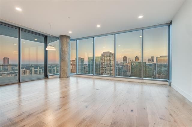 Building Photo - 3130 N Harwood St