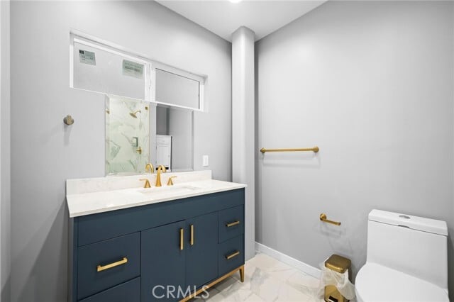 Building Photo - 2065 E Altadena Dr