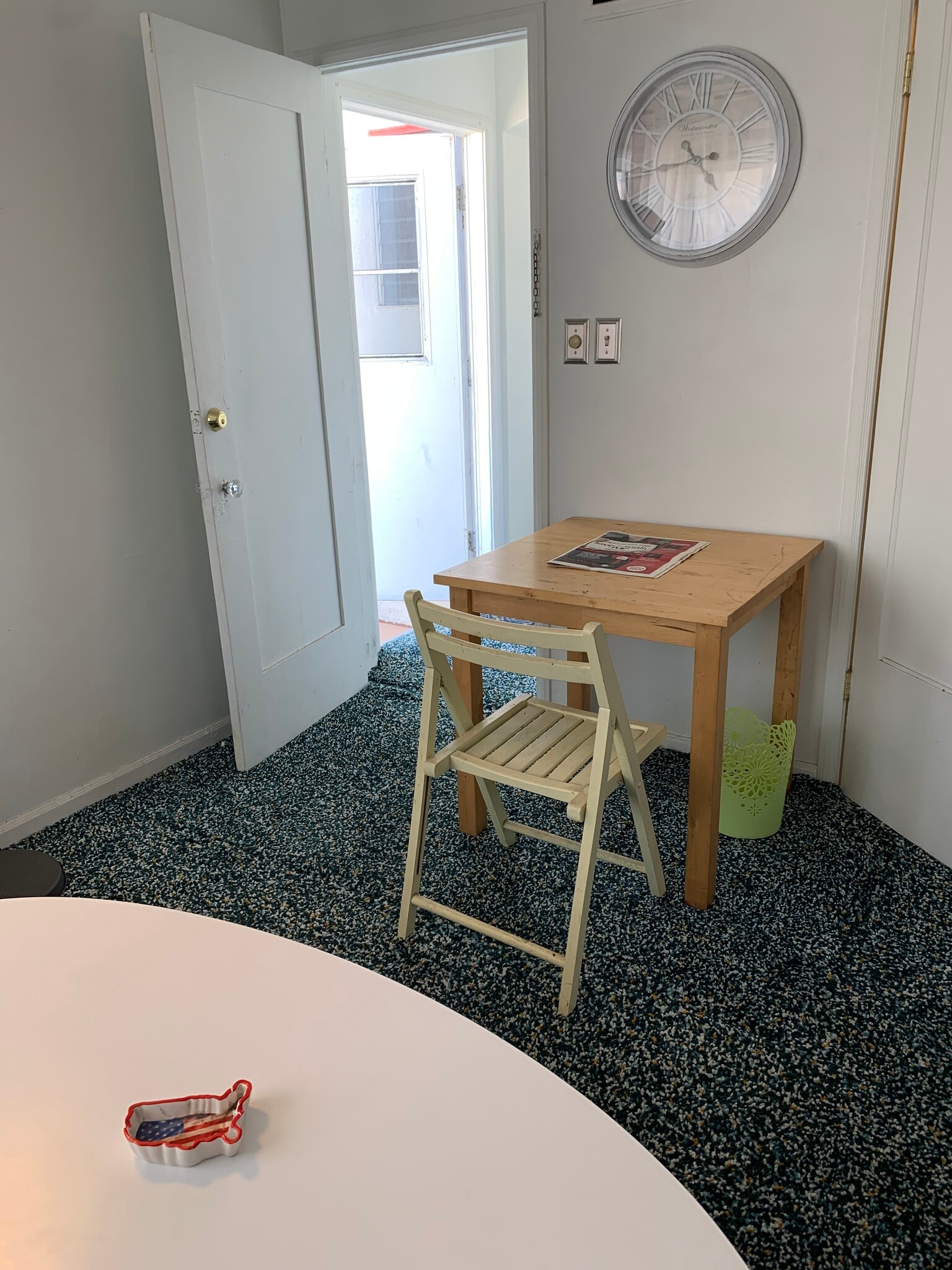 Building Photo - 147 N Stanley Dr