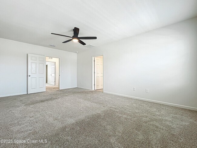 Building Photo - 870 Remington Green Dr SE