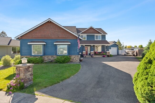Building Photo - Beautiful, Executive  Home on Cul de Sac i...