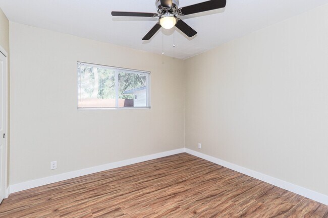 Building Photo - Single Story, Private Pool near the Art District