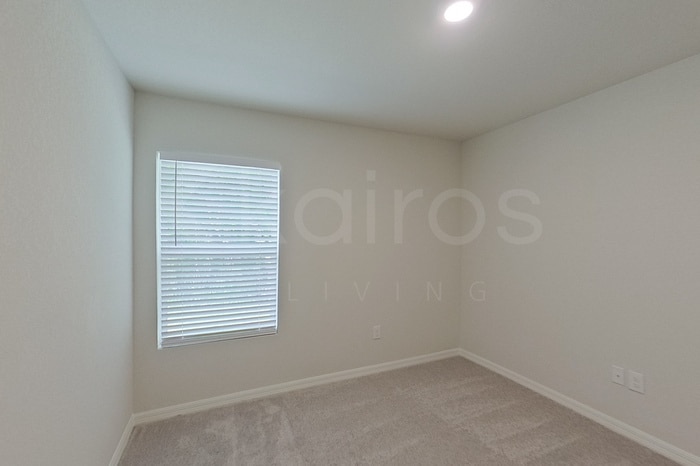 Building Photo - 4669 Finland Ave