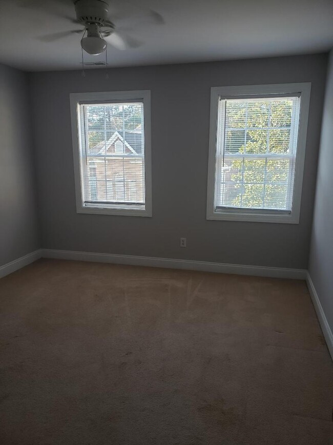 Building Photo - 5419 Magnolia Park Cir