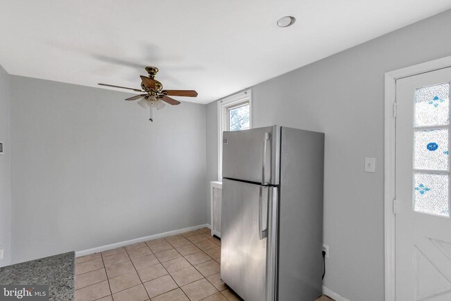 Building Photo - 4056 Ellendale Rd