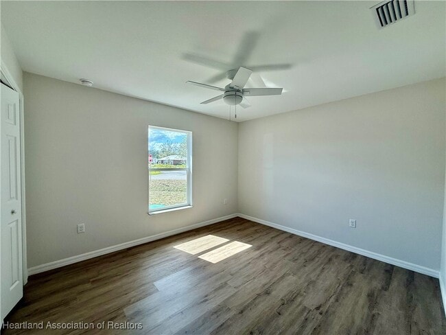 Building Photo - 802 Dozier Ave