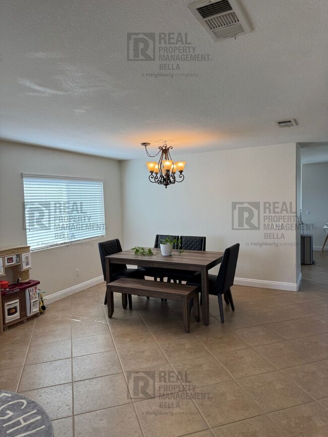 Building Photo - Spacious 4-Bedroom Menifee Home with Open ...