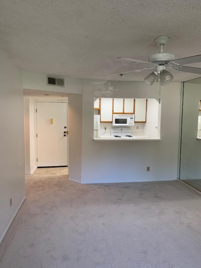 Building Photo - 501 Palisades Dr