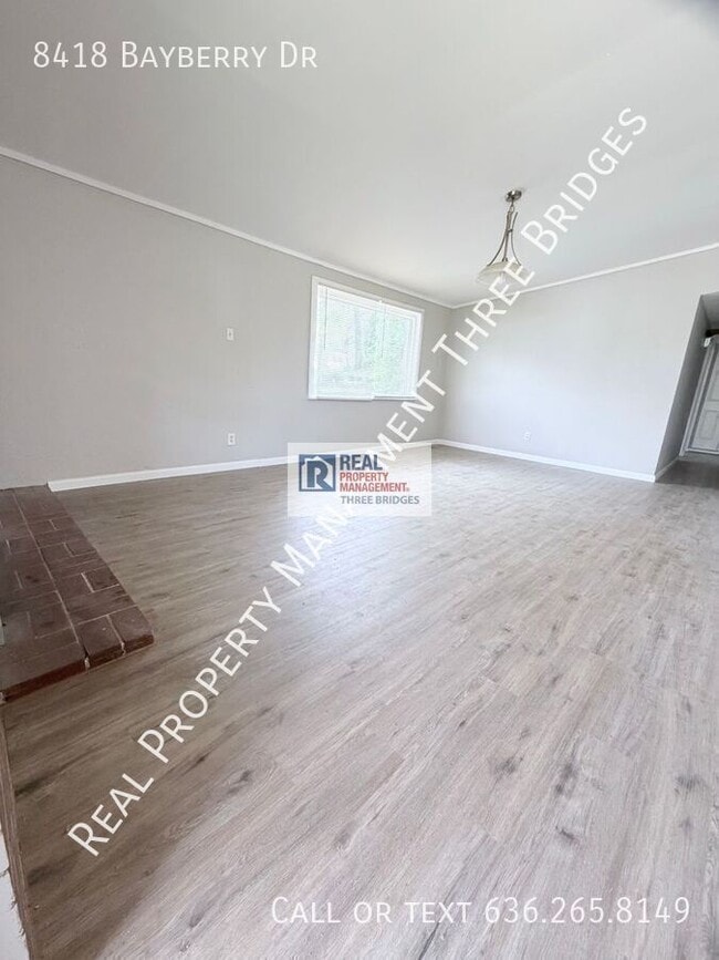 Building Photo - 8418 Bayberry Dr