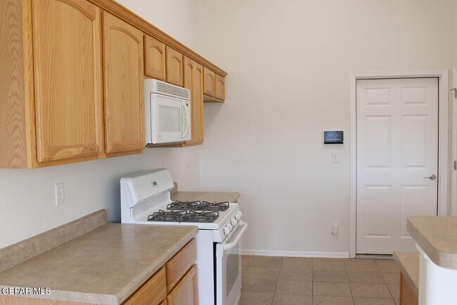 Building Photo - 6027 Becca Dr