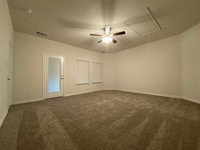 Building Photo - 2405 Klamath Dr