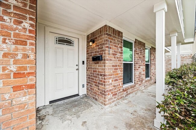 Building Photo - 10603 Kirkshire Dr