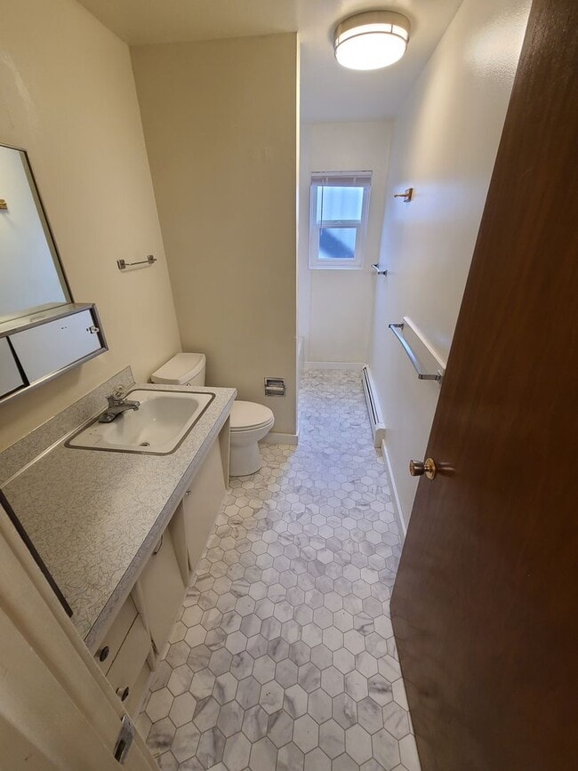 Building Photo - Knowles 4-Plex