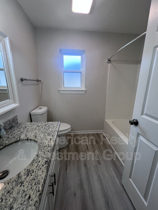 Building Photo - 384 Pristine Water Ln