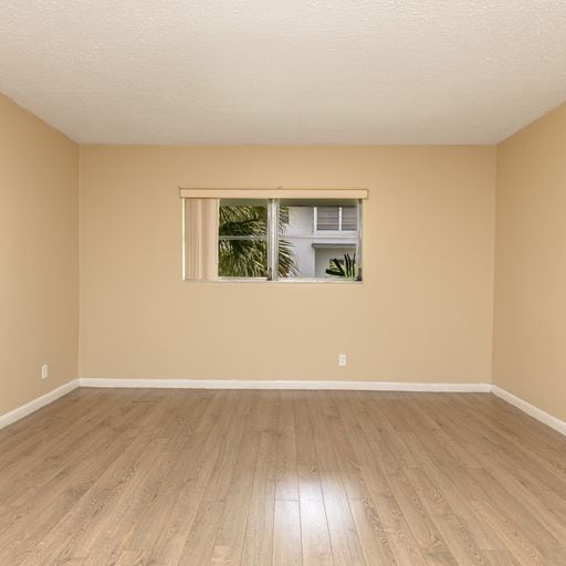 Building Photo - 2060 NW 48th Terrace