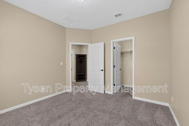 Building Photo - 8727 Placitas Roca Rd