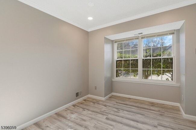 Building Photo - 604 Brokaw Ct