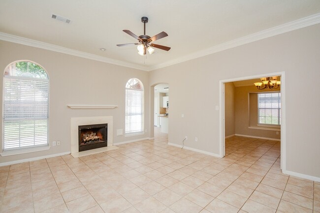 Building Photo - 14931 Chestnut Falls Dr