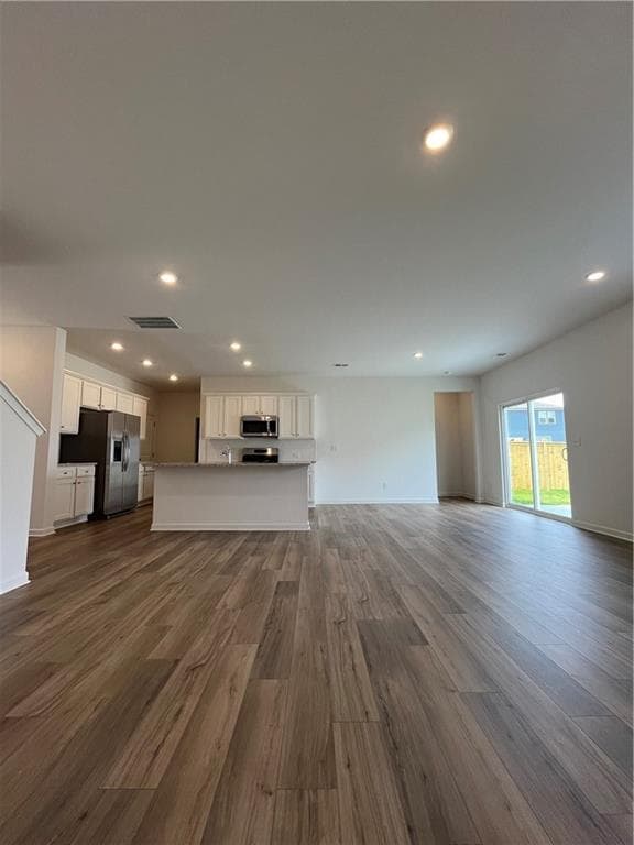 Building Photo - 543 Madison Lakeview Dr