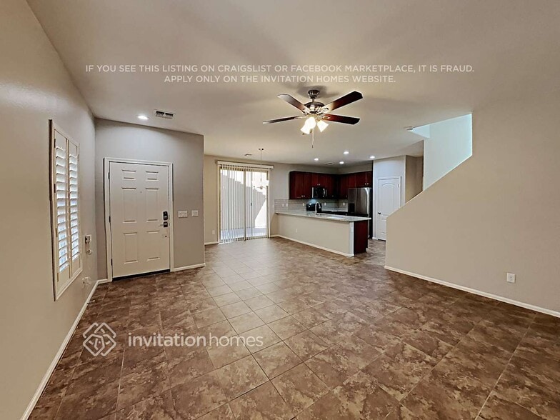 Building Photo - 952 S Hawk Ln