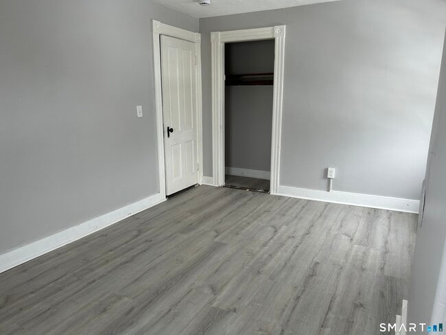 Building Photo - 22 Hawthorne St