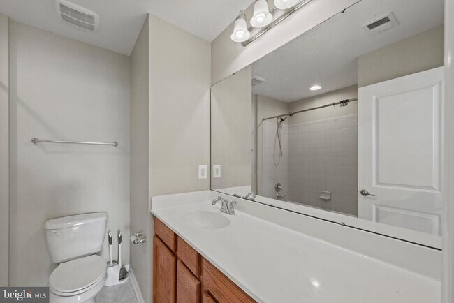 Building Photo - 4626 Fait Ave