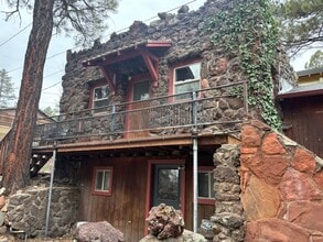 Building Photo - 1 Bedroom 1 bathroom