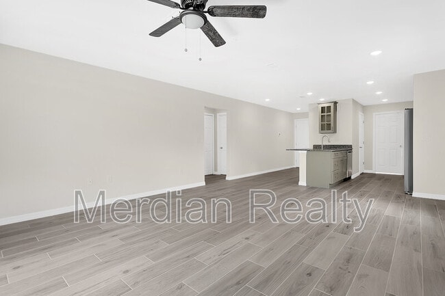 Building Photo - 2303 Fox Hollow Dr