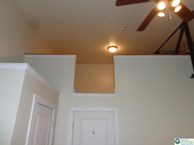 Building Photo - 147 S 4th St