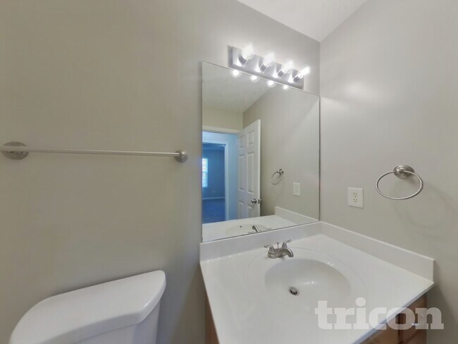 Building Photo - 3011 Deer Trail Dr