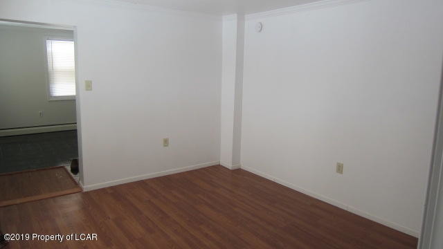 Building Photo - 120 S Chestnut St