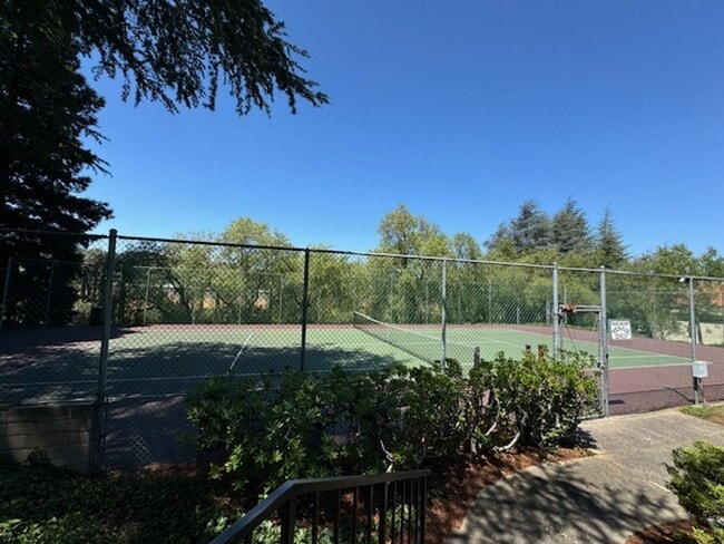 Building Photo - Wonderful 3 bedroom townhome in Main Chance Estates