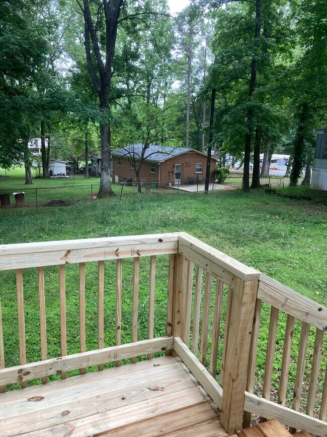 Building Photo - Zelma