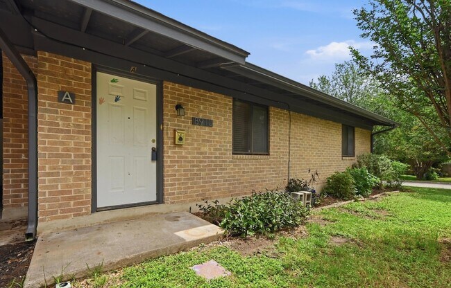 Building Photo - 8910 Little Walnut Pkwy