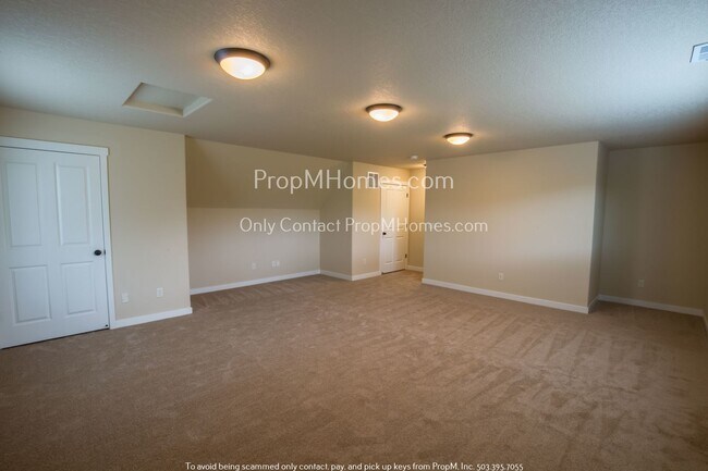 Building Photo - 10605 NW 303rd Pl