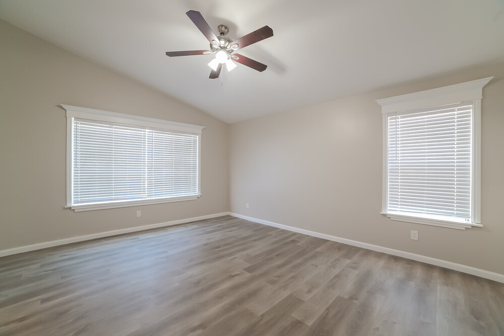 Building Photo - 1297 E Tradewind Dr