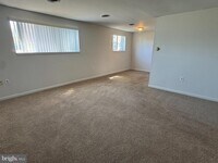 Building Photo - 3876 Shadywood Dr